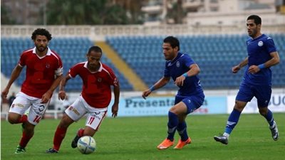 الأهلي يبحث عن هدف التقدم على سموحة بعد 30 دقيقة
