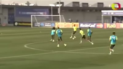 بالفيديو.. مهاجم البرازيل يسجل هدفًا مذهلا في التدريبات