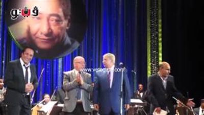 بالفيديو.. محافظ الإسماعيلية يكرم علي الحجار ونهال كمال في ذكرى رحيل «الأبنودي»