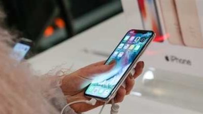 «قنبلة نصية» تثير قلق مستخدمي آي فون