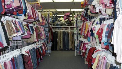 تكريم عدد من شركات الملابس الجاهزة المشتركة بمشروع التصدير