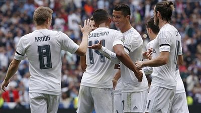 «ريـال مدريد» يواجه «فاليكانو» و«برشلونة» يستقبل «خيخون» في الليجا