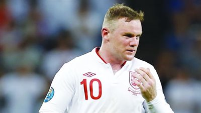 «رونى» يهاجم «بيبي»: «يا له من أحمق»