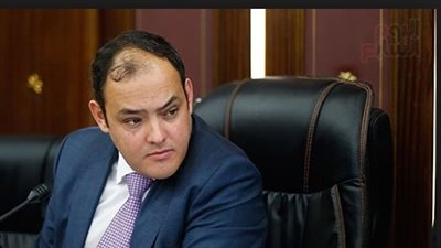 بدء مناقشة قانون تنمية صناعة المركبات بالبرلمان