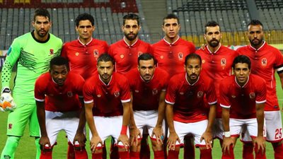 الأهلي يطلب حكاما أجانب لنهائي الكأس
