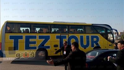 حافلة الأهلي تصل ستاد السلام استعدادا لمواجهة المقاولون