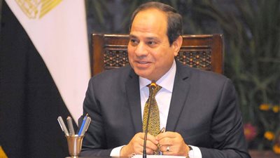 السيسي يبحث تعزيز العلاقة الاستراتيجية مع رئيس وزراء لبنان