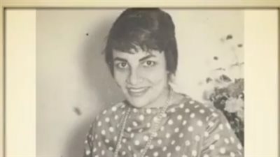 عمرو دياب يهنئ أمهات مصر بمقطع صوتي