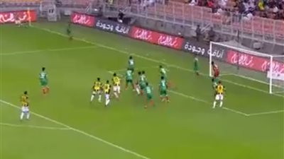 العارضة تمنع كهربا من إحراز هدف في شباك الاتفاق (فيديو)