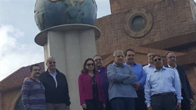 محلب يزور مسجدا وكنيسة شيدتهما شركة مصرية بغينيا الاستوائية (صور)