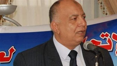 خبير اقتصادي: قرارات «السيسي» الاقتصادية تشبه مشرط الجراح الماهر