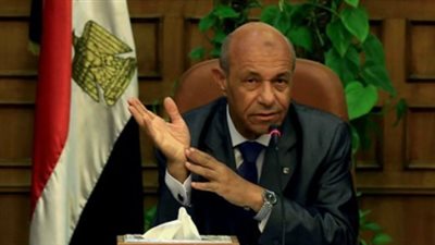 محافظ القاهرة يحيي رئيس حي مصر القديمة لرفضه «رشوة»