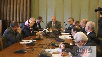 بالصور.. 600 مليون جنيه خسائر شركة الحديد والصلب العام الماضي