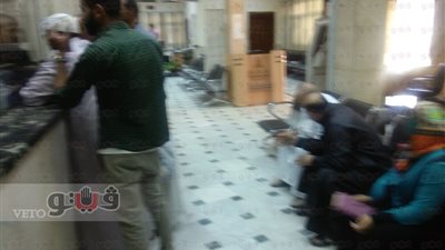 بالفيديو.. توافد أهالي كفر الشيخ على البنوك لتغيير العملات الأجنبية