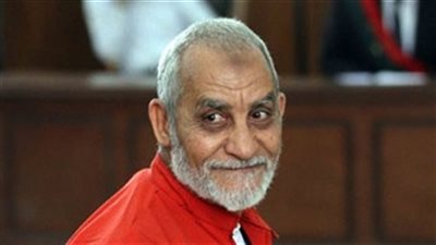 استكمال محاكمة بديع و92 آخرين في أحداث بني سويف.. اليوم