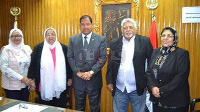 بالصور.. وزيرة التضامن الأسبق تتبرع بـ3 قراريط لبناء مدرسة في الغربية