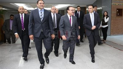 ياسر القاضي يلتقي قيادات الشركة المصرية للاتصالات (صور)