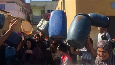 أهالي حي غرب سوهاج يشكون من انقطاع المياه طوال اليوم