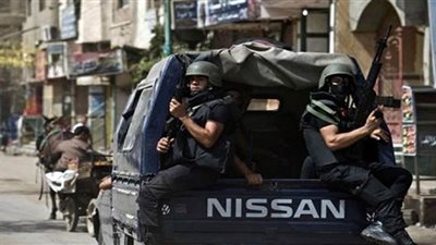 دورية أمنية تنقذ سائقا من السرقة بمقابر اليهود