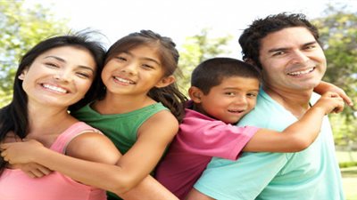 اترك في طفلك التأثير الإيجابي.. واحذر سلوكياتك السلبية أمامه