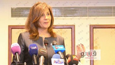 نبيلة مكرم: توفير فرص عمل للشباب يقلل من الهجرة غير الشرعية