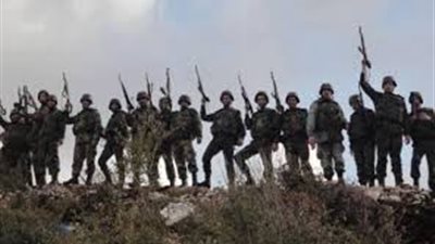 الجيش اللبناني يقصف مواقع لـ«داعش» على الحدود مع سوريا