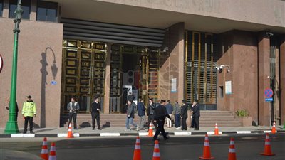 «الوطنية للانتخابات» تفتح أبوابها لتلقي أوراق المرشحين للرئاسة (صور)