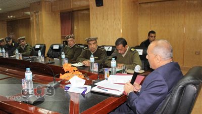 بالصور.. مدير أمن أسوان يستعرض خطة تأمين احتفالات تعامد الشمس