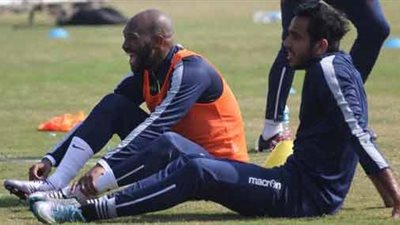 شيكابالا وكهربا يقنعان «أفشة» بالانضمام للزمالك في معسكر المنتخب