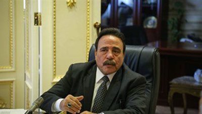 المفصولون من شركات القابضة للغزل يعلنون استمرار اعتصامهم