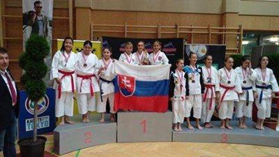 «الشمس» يحصد المراكز الأولى ببطولة النمسا للكاراتيه