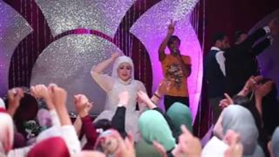 بالفيديو.. عروس إسماعيلاوية تقود ألتراس الدراويش في زفافها