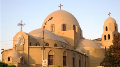 المنقلبون على قانون بناء الكنائس..المادة الثانية تفجر الأزمة.. حملة توقيعات لرفضه تنطلق من شبرا.. «ناشد»: التشريع به شبهة عوار دستوري ولا توجد آلية لتحديد عدد الأقباط.. و«جبرائيل» 