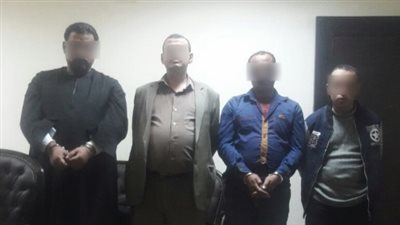 ضبط 4 أشخاص نصبوا على محبي الآثار وباعوا لهم تماثيل مقلدة