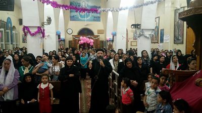 احتفال خدمة الشهيد مارجرجس والفرقة الطيبية بعيد الأم بقوص في قنا (صور)