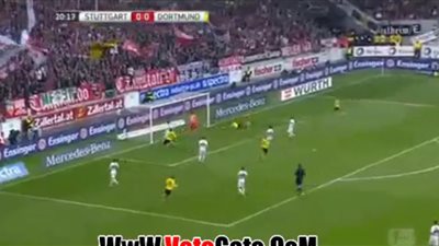 بالفيديو.. «دورتموند» يتقدم بثنائية على شوتجارت في الشوط الأول