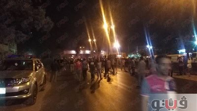 بالصور.. قطع طريق مصر إسكندرية الزراعي بطوخ