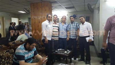 100 محام يجتمعون لسحب الثقة من مجلس النقابة بأسيوط