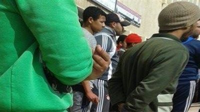 بالصور.. حافلة مدرسية تدهس طفل ابتدائي أمام مدرسة ببورفؤاد