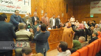 وزير القوى العاملة يكرم الشركات الفائزة بأسبوع السلامة بالإسماعيلية