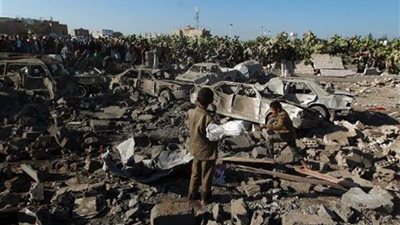 طيران التحالف يقصف تجمعات لـ «الحوثيين» في «عدن»