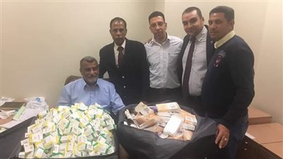 إحباط تهريب 2900 شريط دواء بمطار القاهرة (صور)