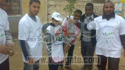 بالصور.. حملة للحرية والعدالة لتنظيف وتشجير 