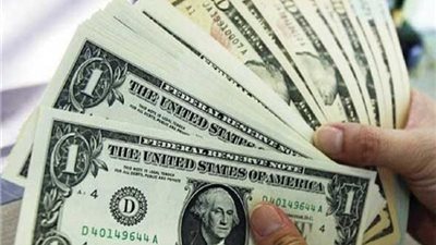 تراجع أسعار العملات الأجنبية اليوم.. والدولار يسجل 17.95 جنيها