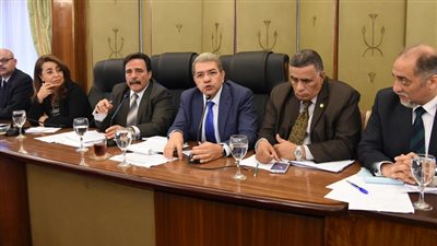 الهجرة: الإدارة المحلية خلف قرار عدم تجديد إجازات العاملين بالخارج