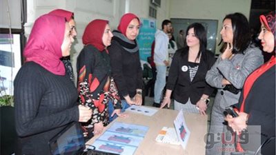 بالصور.. رئيس «قومى المرأة» تلتقى شباب مشروع «4 Repair»