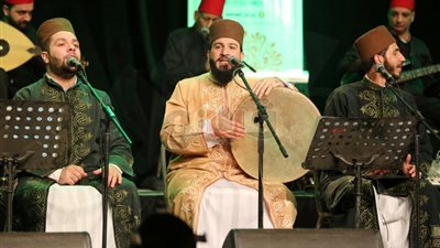 إنشاد وابتهالات دينية على أنغام «تواشيح» بساقية الصاوي (صور)