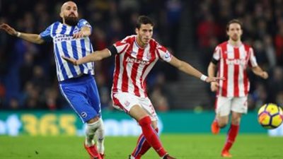 «ستوك سيتي» يتعادل سلبيا أمام هيديرسفيلد تاون بالشوط الأول