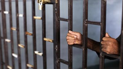 حبس طبيب قتل «سايس» لخلافهما على تعريفة ركن السيارة بإمبابة