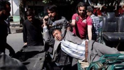 وزيرة فرنسية: السفارة في كابول تضررت بانفجار سيارة ملغمة